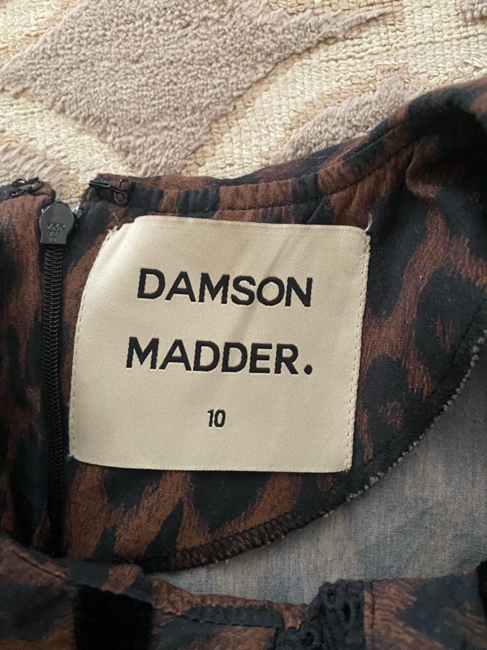 Darling Leopard Print Ladies Top with Peter Pan Collar - Brown/Black Size 10 - Picture 4 of 4